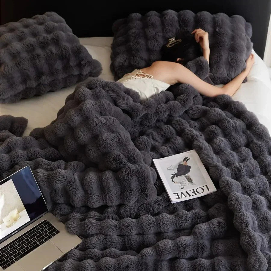 50% Korting | CozyPlush™ – Warme pluche wollen deken [Laatste dag korting]